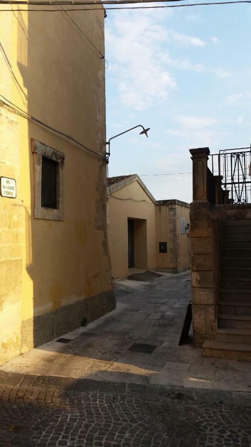Profumo Barocco 1 Villa Noto Exterior photo